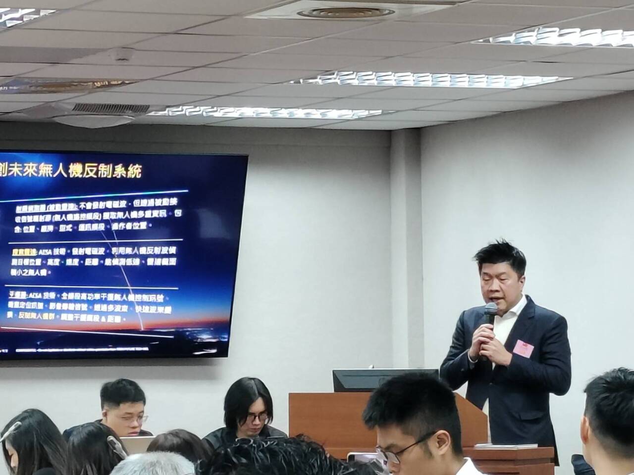 增強嚇阻 業界籲無人機反制系統與衛星整合